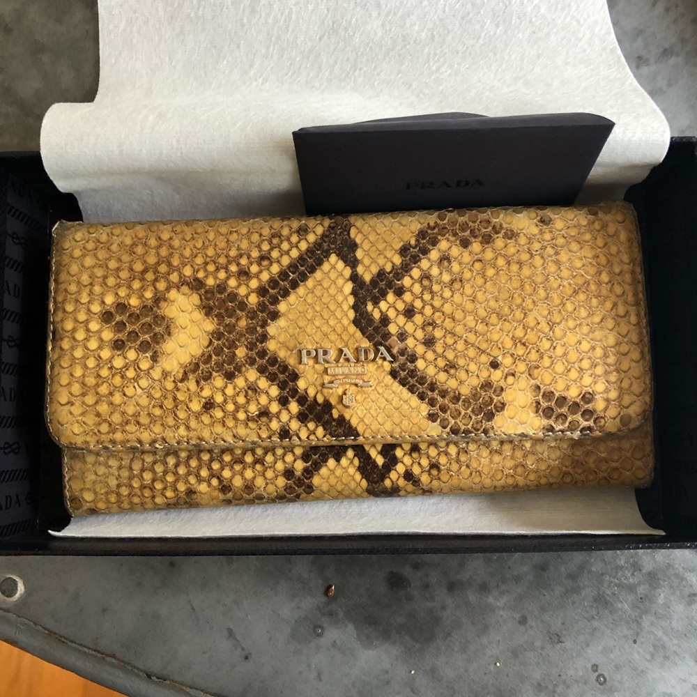 Prada wallet